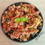 Salată de ton cu măsline și ardei copți